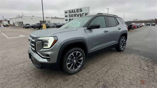 GMC Terrain Vehicle Full-screen Gallery Image 04