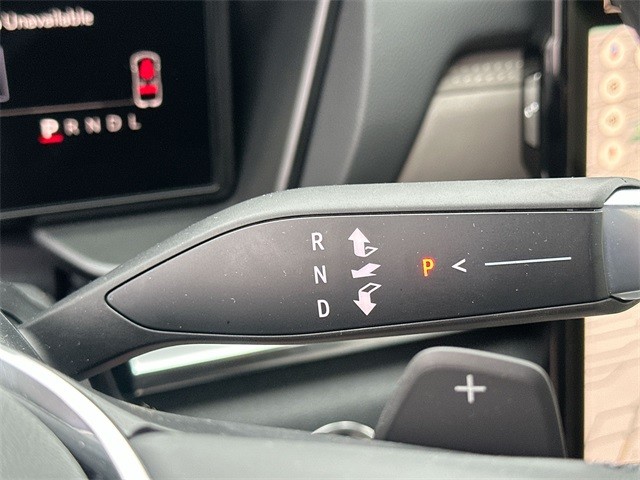 GMC Terrain Vehicle Full-screen Gallery Image 20