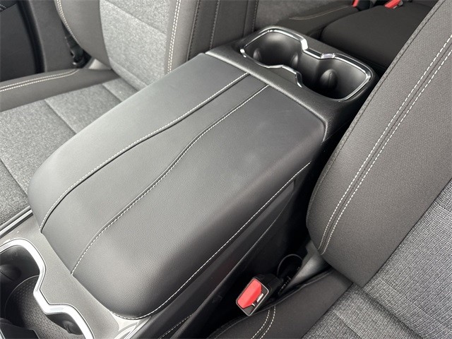 GMC Acadia Vehicle Full-screen Gallery Image 21