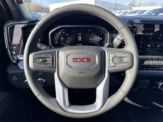 GMC Sierra 1500 Vehicle Full-screen Gallery Image 14