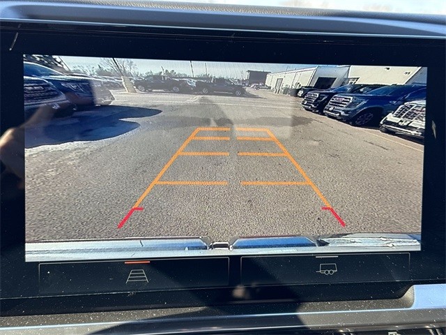 GMC Sierra 1500 Vehicle Full-screen Gallery Image 17