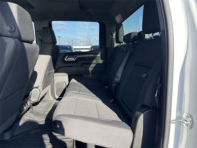 GMC Sierra 1500 Vehicle Full-screen Gallery Image 22