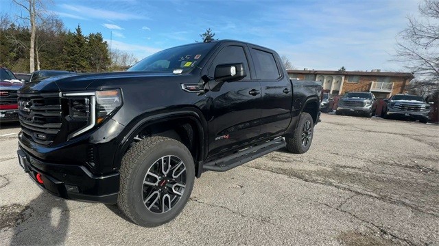 GMC Sierra 1500 Vehicle Full-screen Gallery Image 04