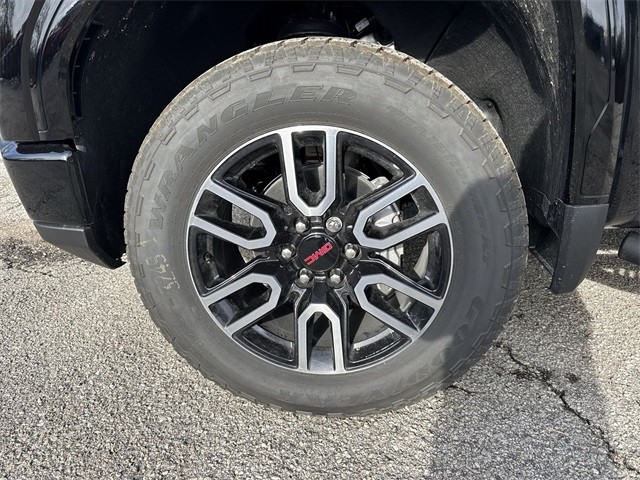 GMC Sierra 1500 Vehicle Full-screen Gallery Image 10