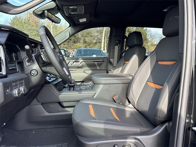 GMC Sierra 1500 Vehicle Full-screen Gallery Image 11