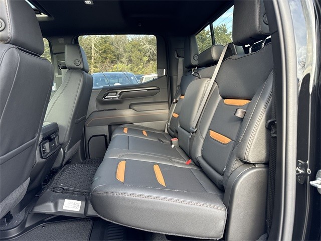 GMC Sierra 1500 Vehicle Full-screen Gallery Image 23