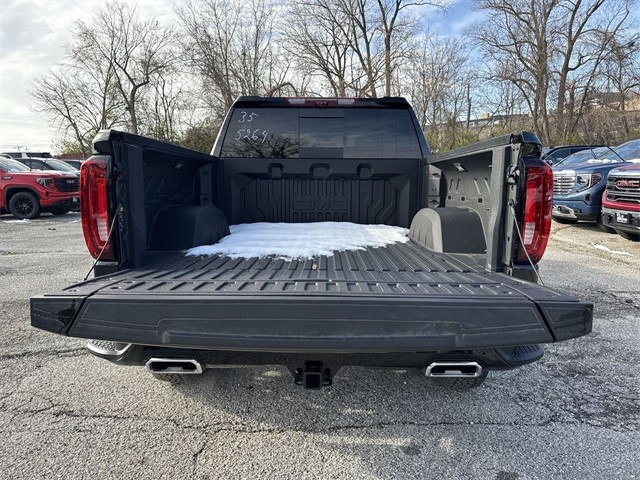 GMC Sierra 1500 Vehicle Full-screen Gallery Image 24