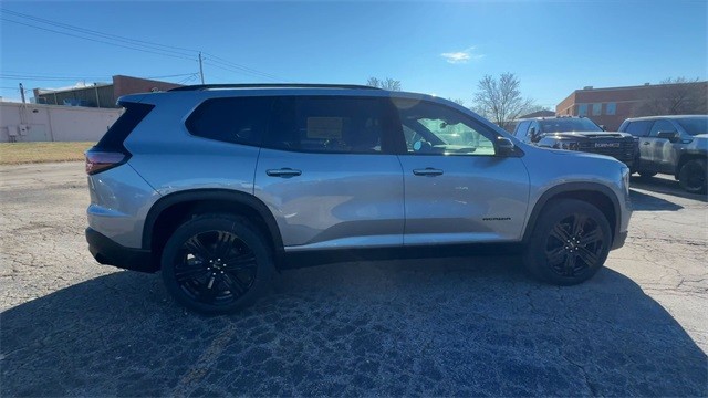 GMC Acadia Vehicle Full-screen Gallery Image 09