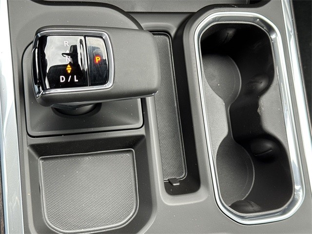 GMC Sierra 1500 Vehicle Full-screen Gallery Image 20