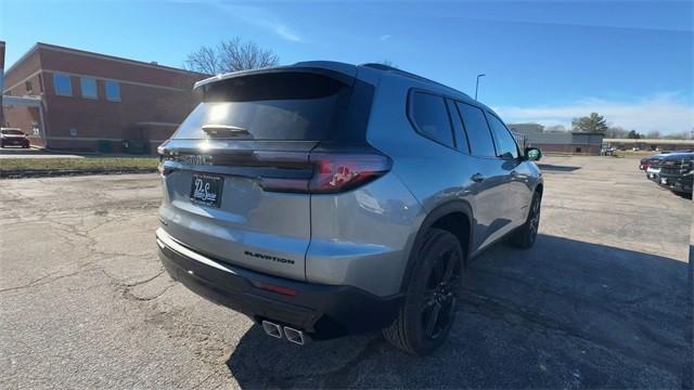 GMC Acadia Vehicle Full-screen Gallery Image 08