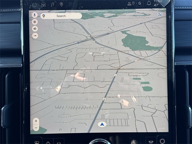 GMC Acadia Vehicle Full-screen Gallery Image 18