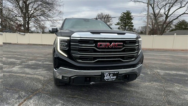 GMC Sierra 1500 Vehicle Full-screen Gallery Image 03