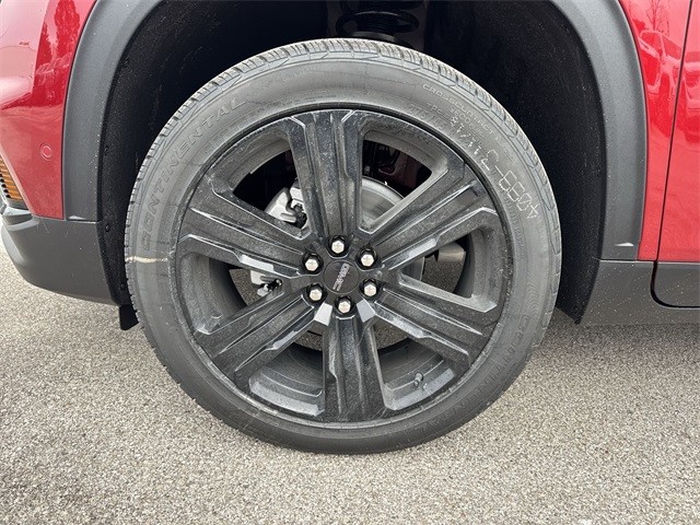 GMC Acadia Vehicle Full-screen Gallery Image 10