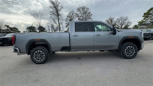 GMC Sierra 3500HD Vehicle Full-screen Gallery Image 09
