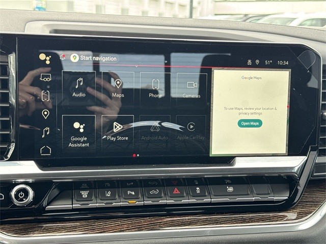 GMC Sierra 3500HD Vehicle Full-screen Gallery Image 16