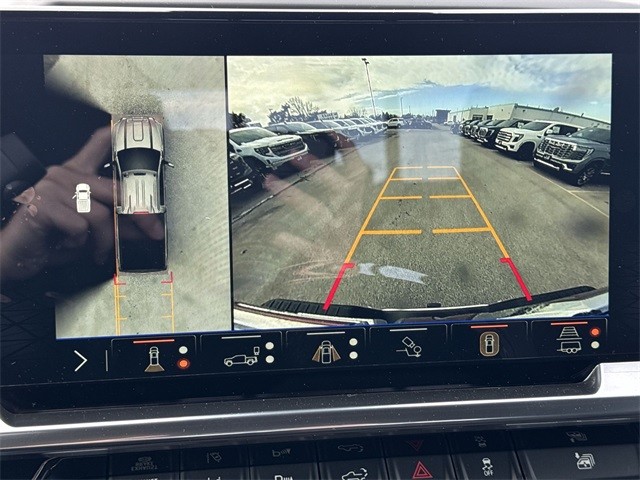 GMC Sierra 3500HD Vehicle Full-screen Gallery Image 17