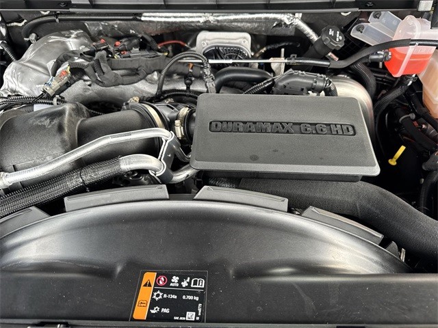 GMC Sierra 3500HD Vehicle Full-screen Gallery Image 25