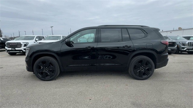 GMC Acadia Vehicle Full-screen Gallery Image 05