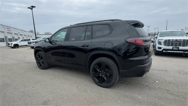 GMC Acadia Vehicle Full-screen Gallery Image 06