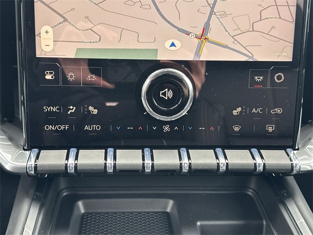 GMC Acadia Vehicle Full-screen Gallery Image 19