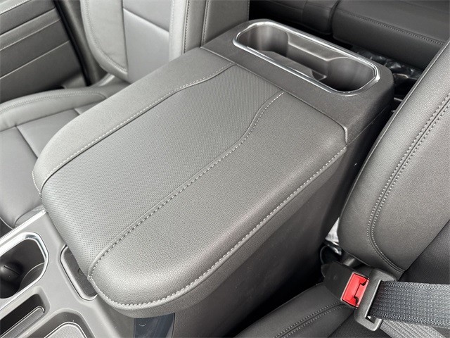 GMC Sierra 1500 Vehicle Full-screen Gallery Image 21