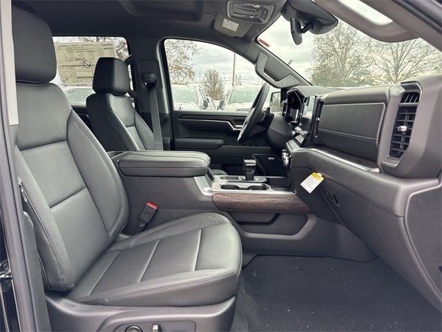 GMC Sierra 1500 Vehicle Full-screen Gallery Image 24