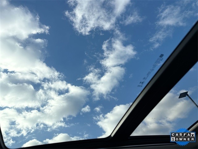 Buick Encore GX Vehicle Full-screen Gallery Image 18