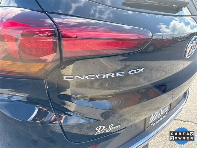 Buick Encore GX Vehicle Full-screen Gallery Image 30