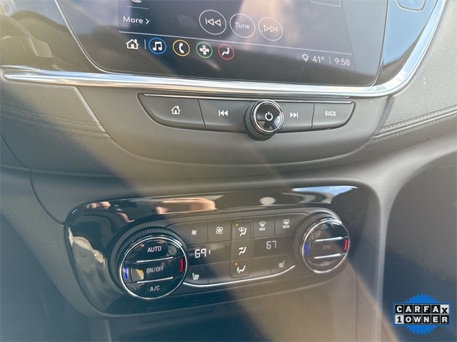 Buick Encore GX Vehicle Full-screen Gallery Image 33
