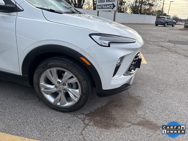 Buick Encore GX Vehicle Full-screen Gallery Image 04