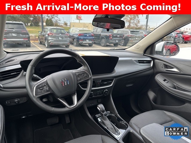 Buick Encore GX Vehicle Full-screen Gallery Image 10