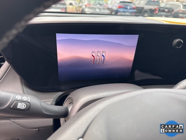 Buick Encore GX Vehicle Full-screen Gallery Image 12