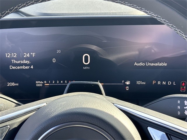 Buick Enclave Vehicle Full-screen Gallery Image 15