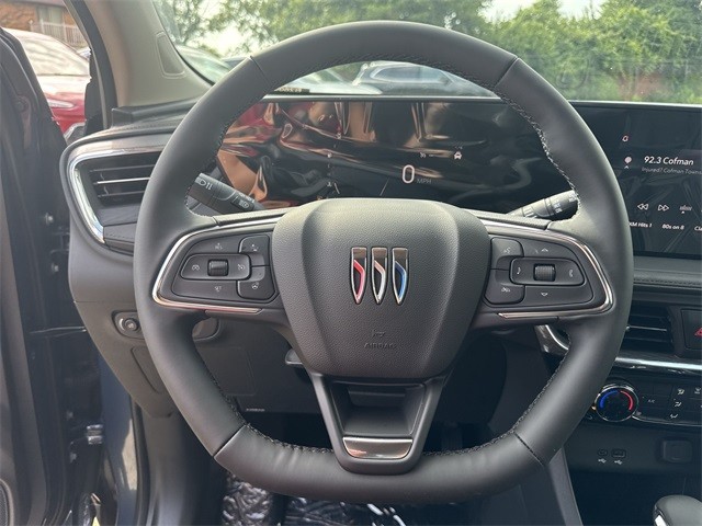 Buick Encore GX Vehicle Full-screen Gallery Image 14