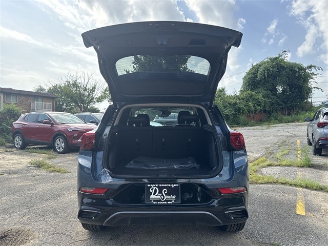 Buick Encore GX Vehicle Full-screen Gallery Image 22