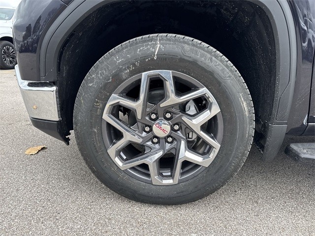 GMC Sierra 1500 Vehicle Full-screen Gallery Image 10