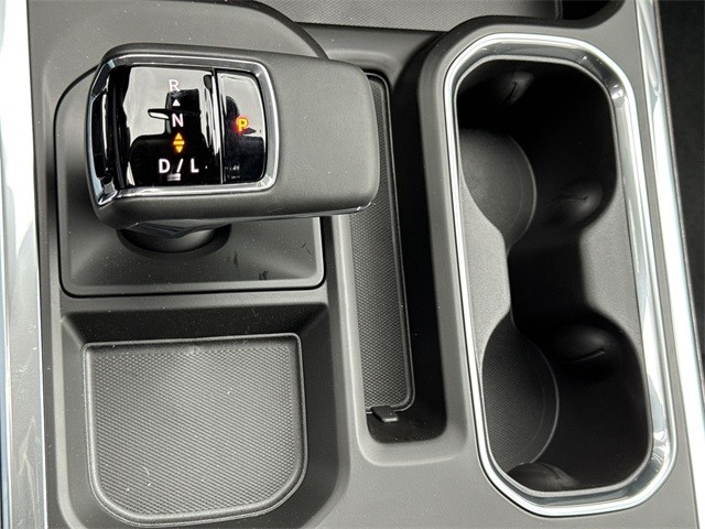 GMC Sierra 1500 Vehicle Full-screen Gallery Image 20