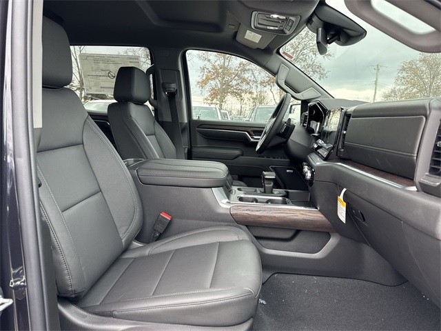 GMC Sierra 1500 Vehicle Full-screen Gallery Image 24