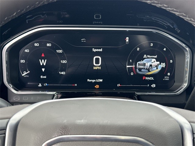 GMC Sierra 2500HD Vehicle Full-screen Gallery Image 15