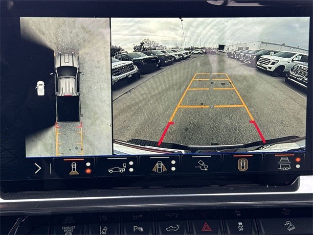 GMC Sierra 2500HD Vehicle Full-screen Gallery Image 17