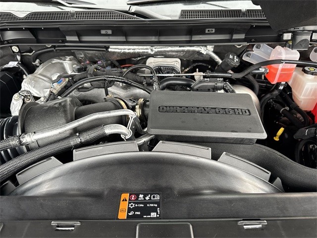 GMC Sierra 2500HD Vehicle Full-screen Gallery Image 25