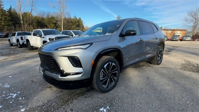 Buick Enclave Vehicle Full-screen Gallery Image 04