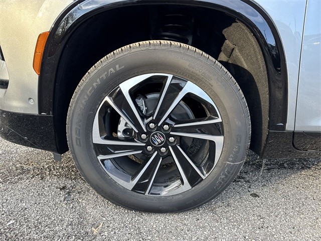 Buick Enclave Vehicle Full-screen Gallery Image 10