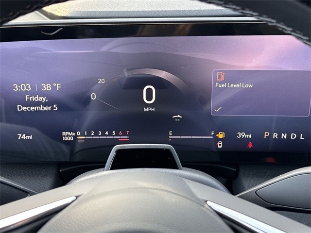 Buick Enclave Vehicle Full-screen Gallery Image 15