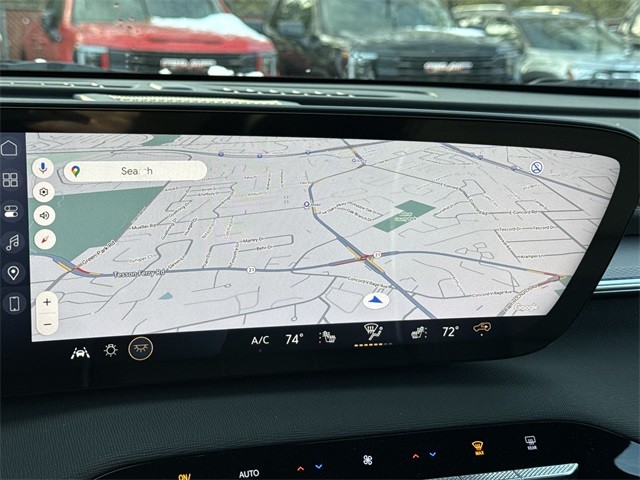 Buick Enclave Vehicle Full-screen Gallery Image 18