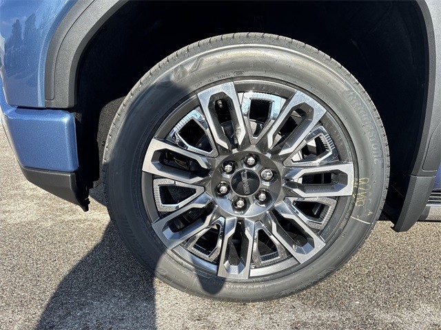 GMC Sierra 1500 Vehicle Full-screen Gallery Image 10