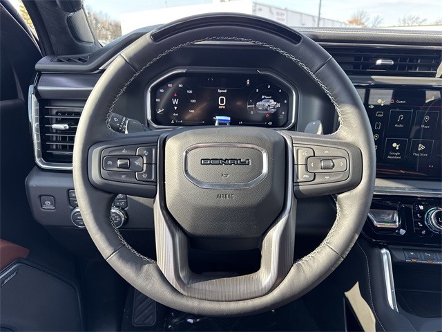 GMC Sierra 1500 Vehicle Full-screen Gallery Image 14