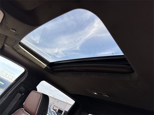 GMC Sierra 1500 Vehicle Full-screen Gallery Image 22