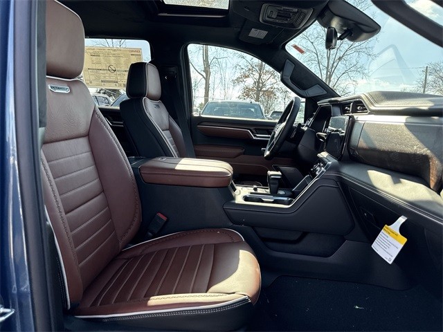 GMC Sierra 1500 Vehicle Full-screen Gallery Image 25