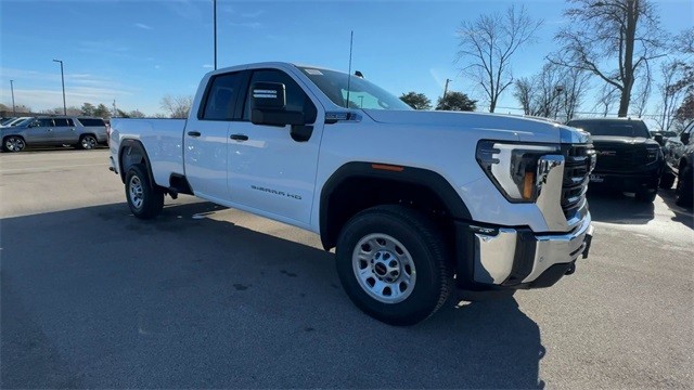 GMC Sierra 3500HD Vehicle Full-screen Gallery Image 02